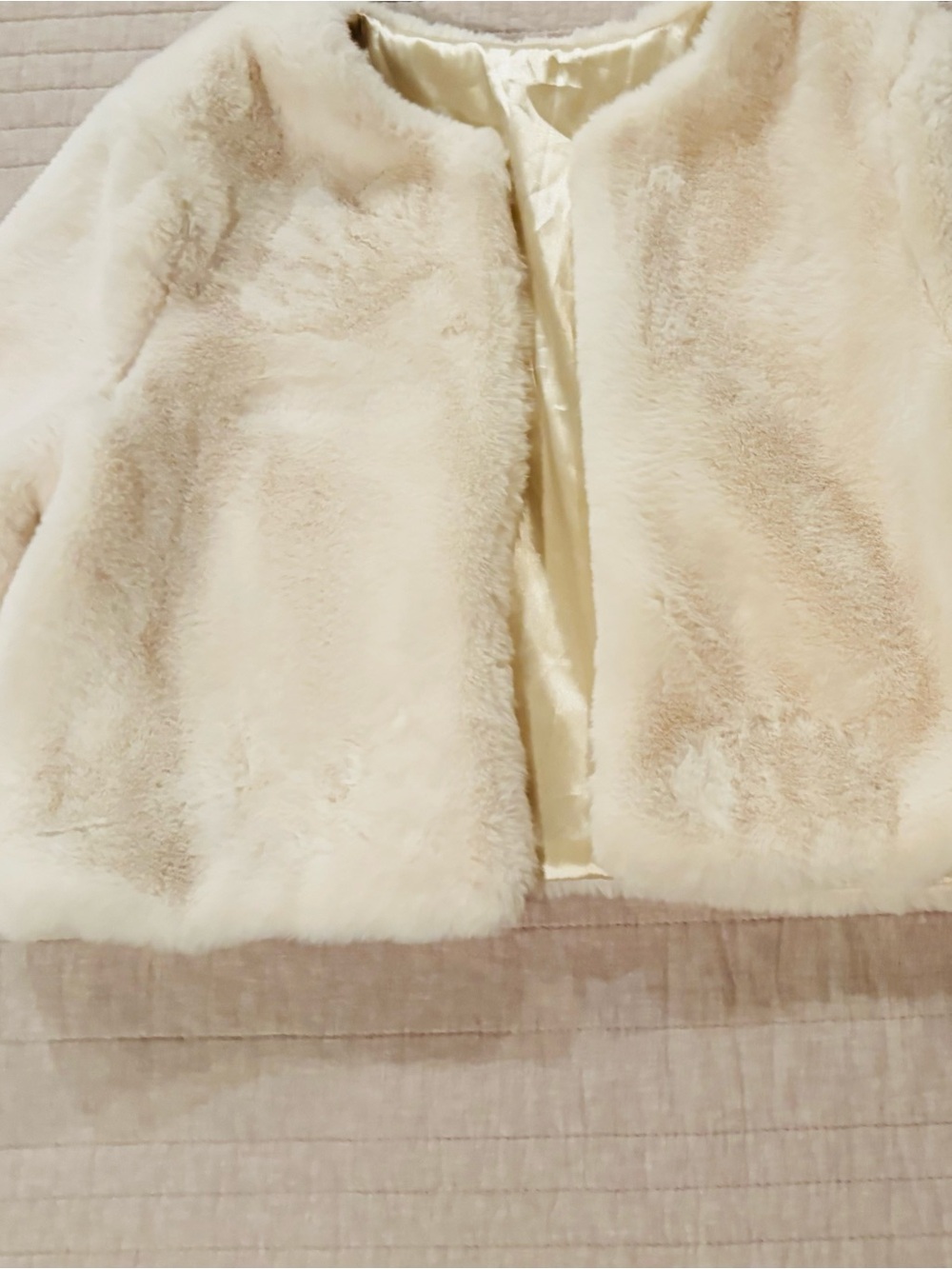 Women's Cream Faux Fur Jacket - Elegant Open Front Coat